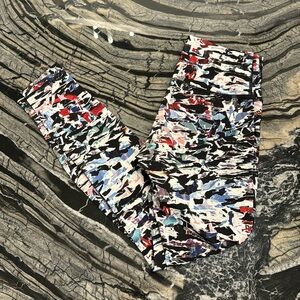 Lululemon leggings size 6